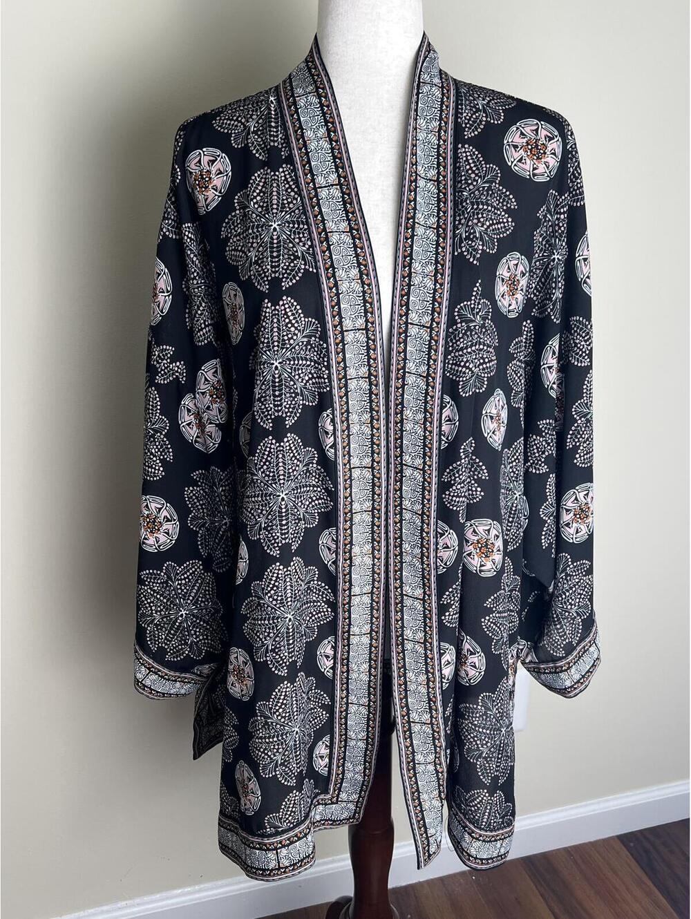 Max Studio 2X Boho Kimono Cardigan Black Floral Medallion Open Front Plus Size